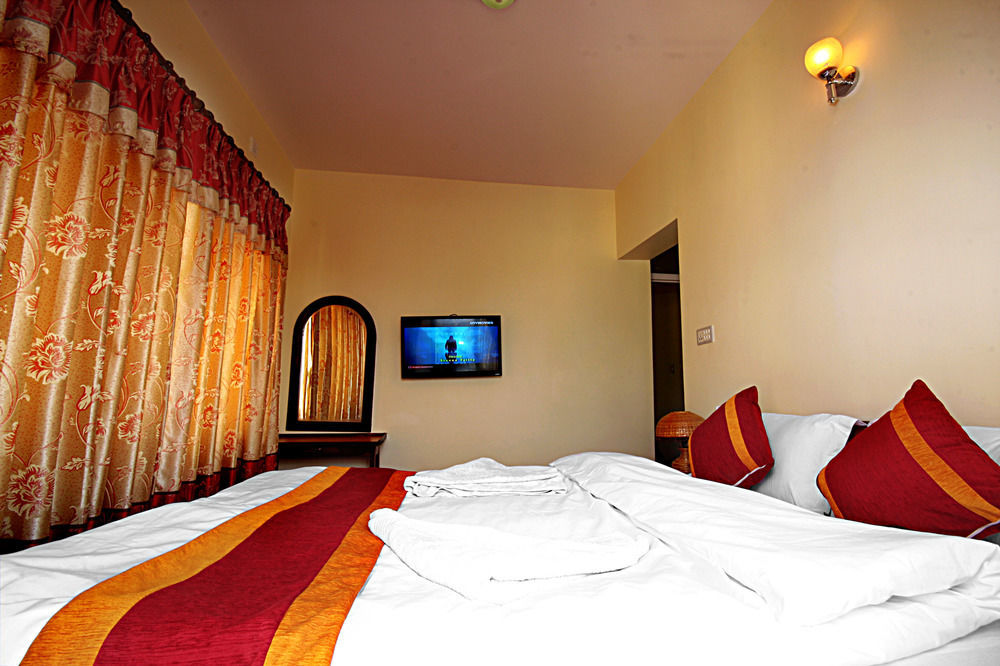 Andes Hotel Kathmandu Buitenkant foto